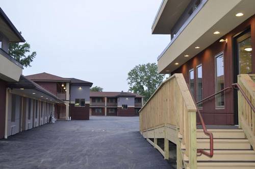 Aarya Hotel By Niagara Fashion Outlets
