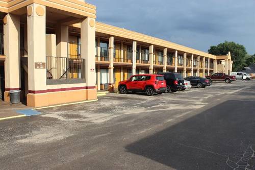 Tampa Inn Near Busch Gardens
