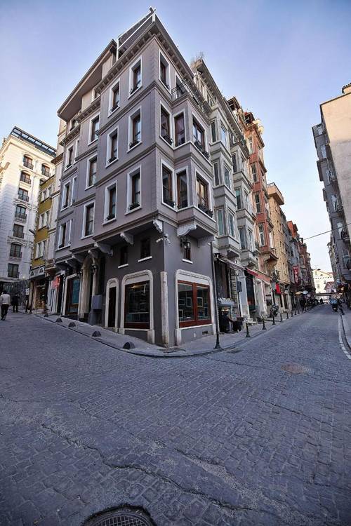 Arart Hotel