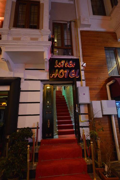 Letter Hotel