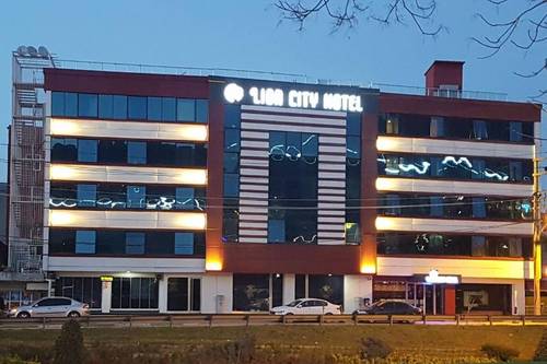 Lion City Hotel
