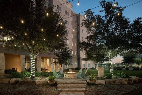 Courtyard By Marriott San Antonio Six Flags At The