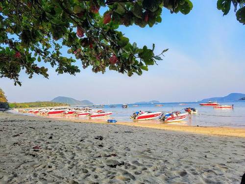 Naiharn Beach Resort