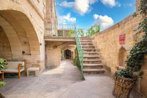 Terra Cave Hotel