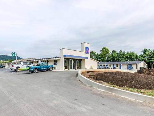 Motel 6 Troutville, VA