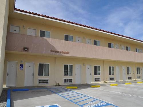 America Inn & Suites