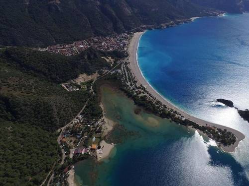 S3 Seahorse Beach Club & Hotel