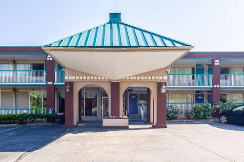 Motel 6 Groton, CT
