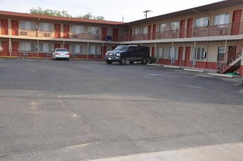 Budget Inn