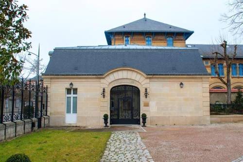 Les Suites Du 33