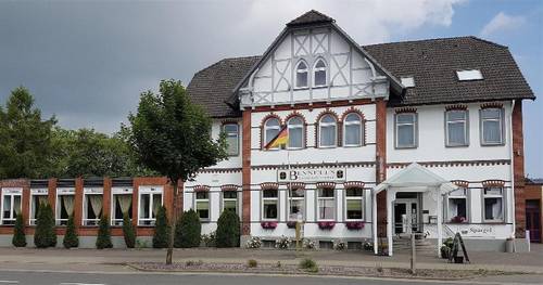 Bennett's Restaurant & Hotel