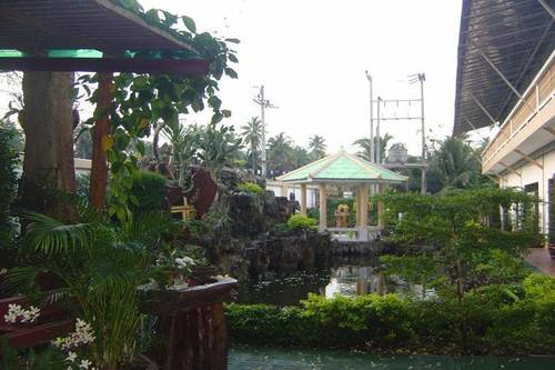 Coconut Home Resort by ZUZU