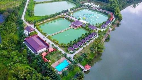 Lamphurai Riverside Resort And Spa
