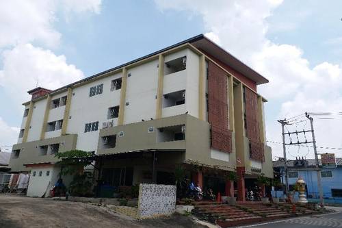 Tongprasit Place