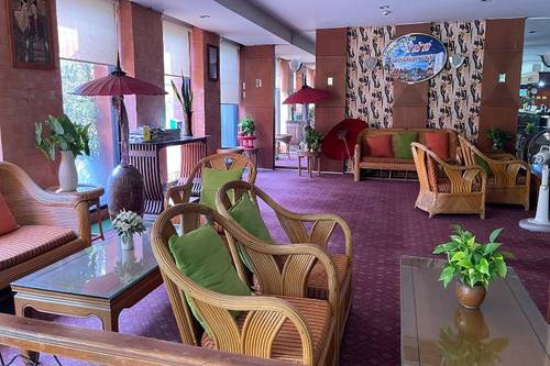 Pin Hotel by ZUZU