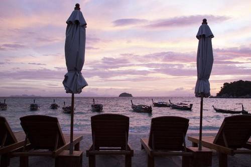 Mali Resort Sunrise Beach
