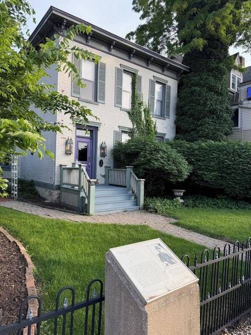 Lasalle Guest House