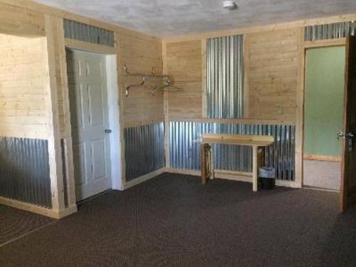 Big Horse Inn And Suites