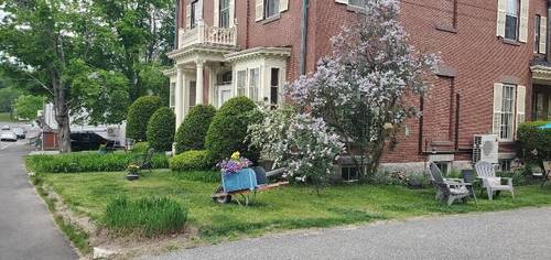 The Jeremiah Mason House B & B