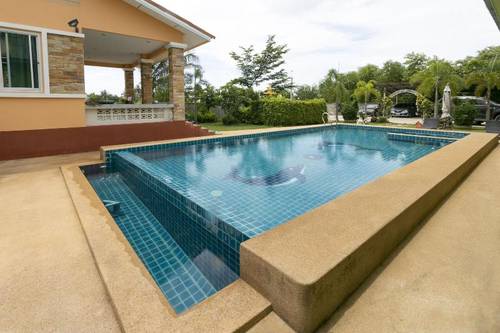Sansuk Resort Paknampran