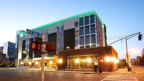 Holiday Inn Louisville Downtown