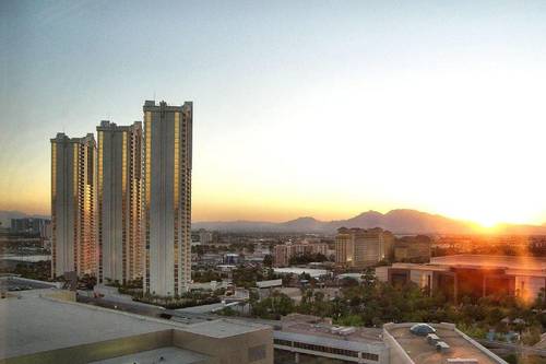 Jet Luxury Resorts @ The Signature Condo Hotel