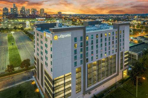 La Quinta Inn & Suites Nashville Downtown/Stadium