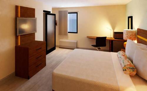 SPOT X Hotel Orlando/Intl Dr by The Red Collection