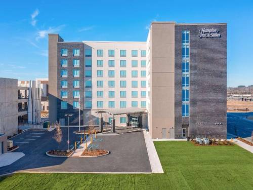 Hampton Inn & Suites Huntsville Downtown