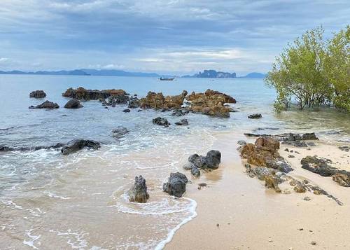 The Parlour Krabi by ZUZU