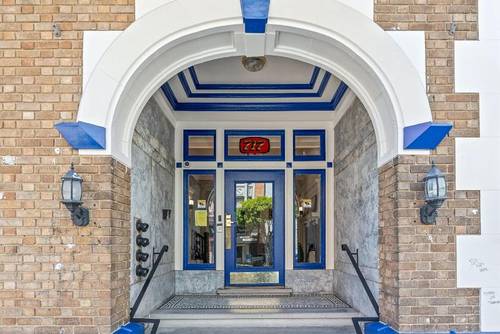La Monarca Hotel