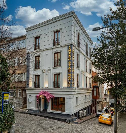 Interstar Hotel