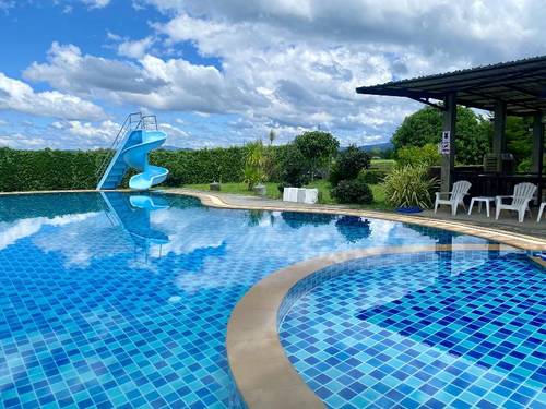 Maerim Villa & Pool by ZUZU