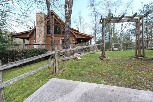 Lazy Cub Lodge