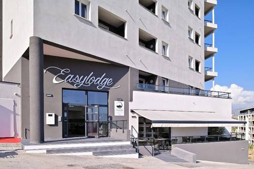 Ra Sidence Easy Lodge