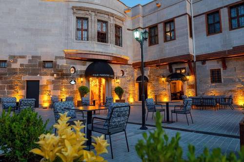 Four Mansions Hotel