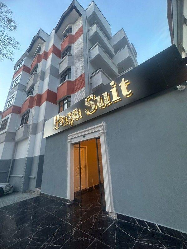 Pasa Suit