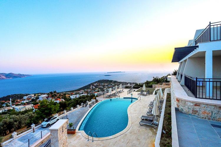 Kaleli Deluxe Homes
