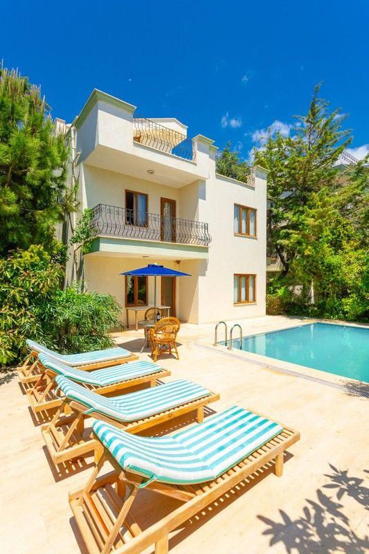 Villa Hebessos