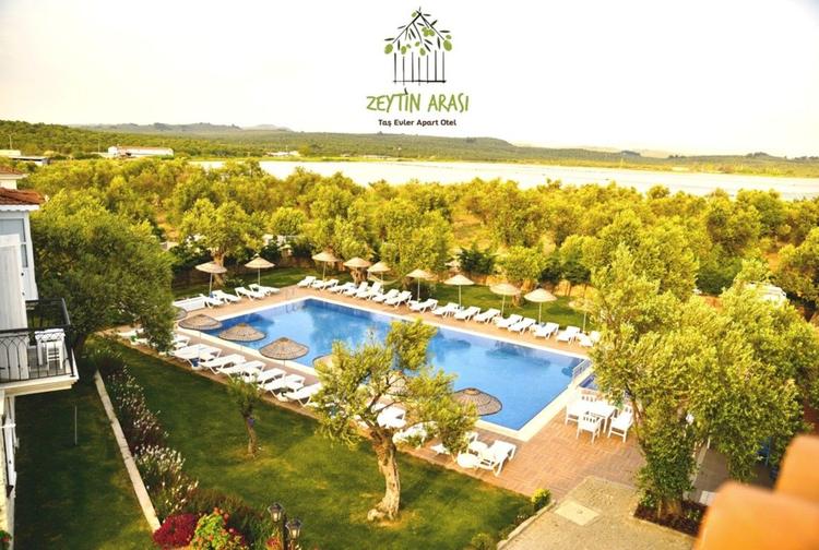 Zeytin Arası Taş Evler