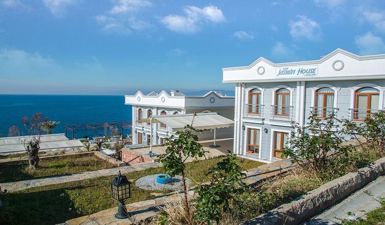 Inta Jasmin House