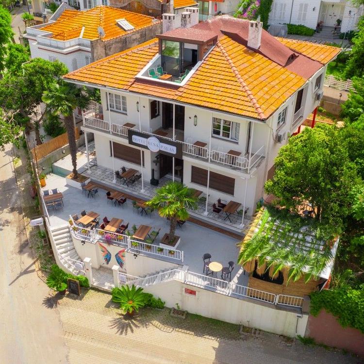 Hotel Renk Palas