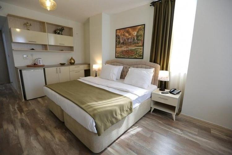 Alpha Suit Otel