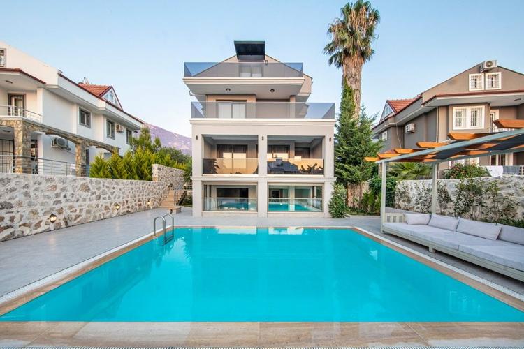 Villa Mountain