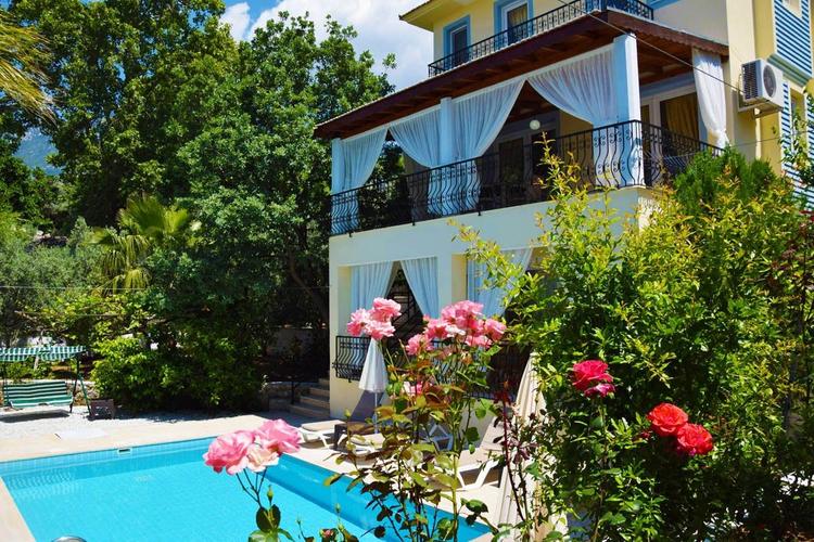 Villa Rose