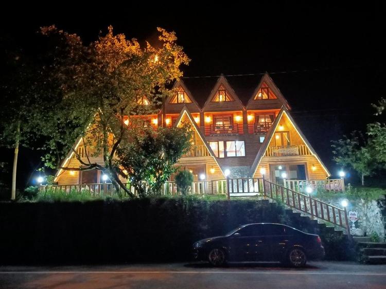 Elasya Bungalov