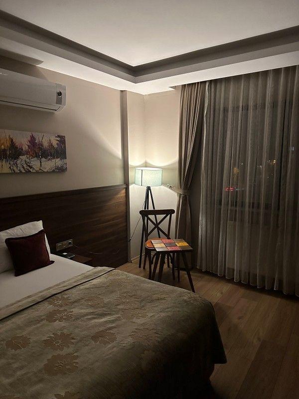 Grand Delux Hotel