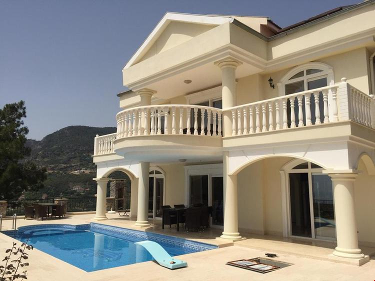 Villa Royal