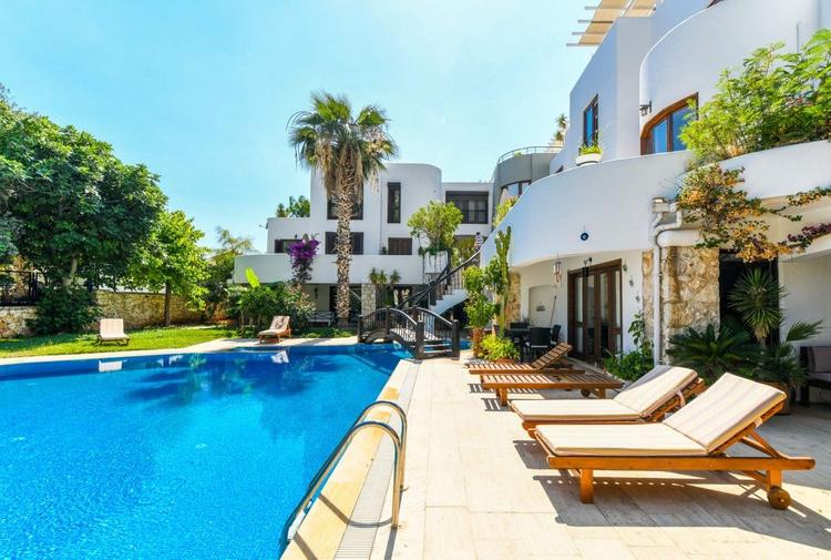 Amazon | Kalkan