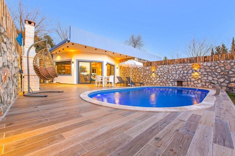 1 Odalı Özel Havuzlu Villa GG108